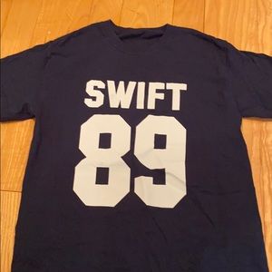 Taylor Swift 1989 shirt